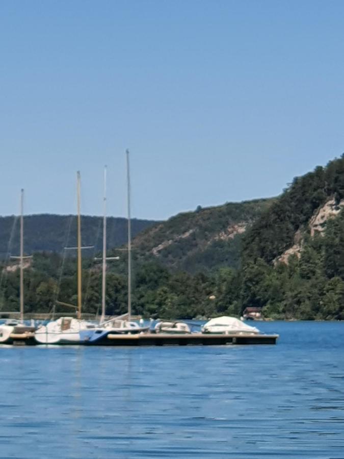 Home Nantua Studio Meubles Ain-Jura Екстериор снимка