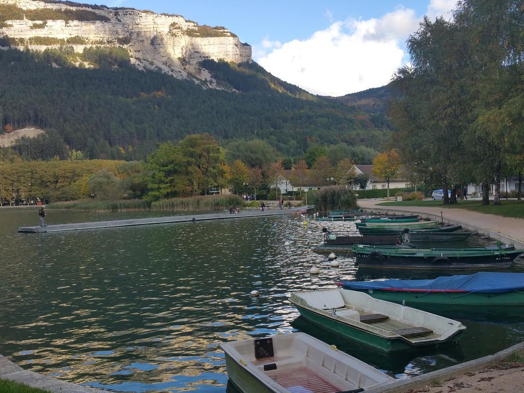 Home Nantua Studio Meubles Ain-Jura Екстериор снимка